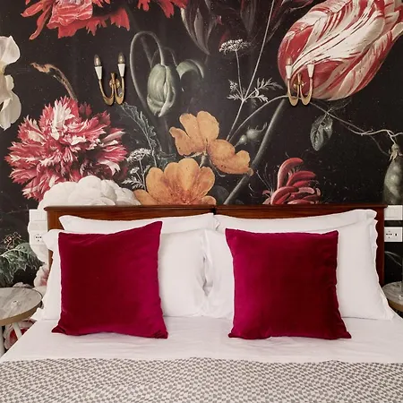 Apartment L'8 Boutique Design *